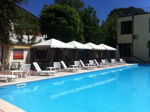 Hotel Logonovo — hotel in Lido Degli Estensi