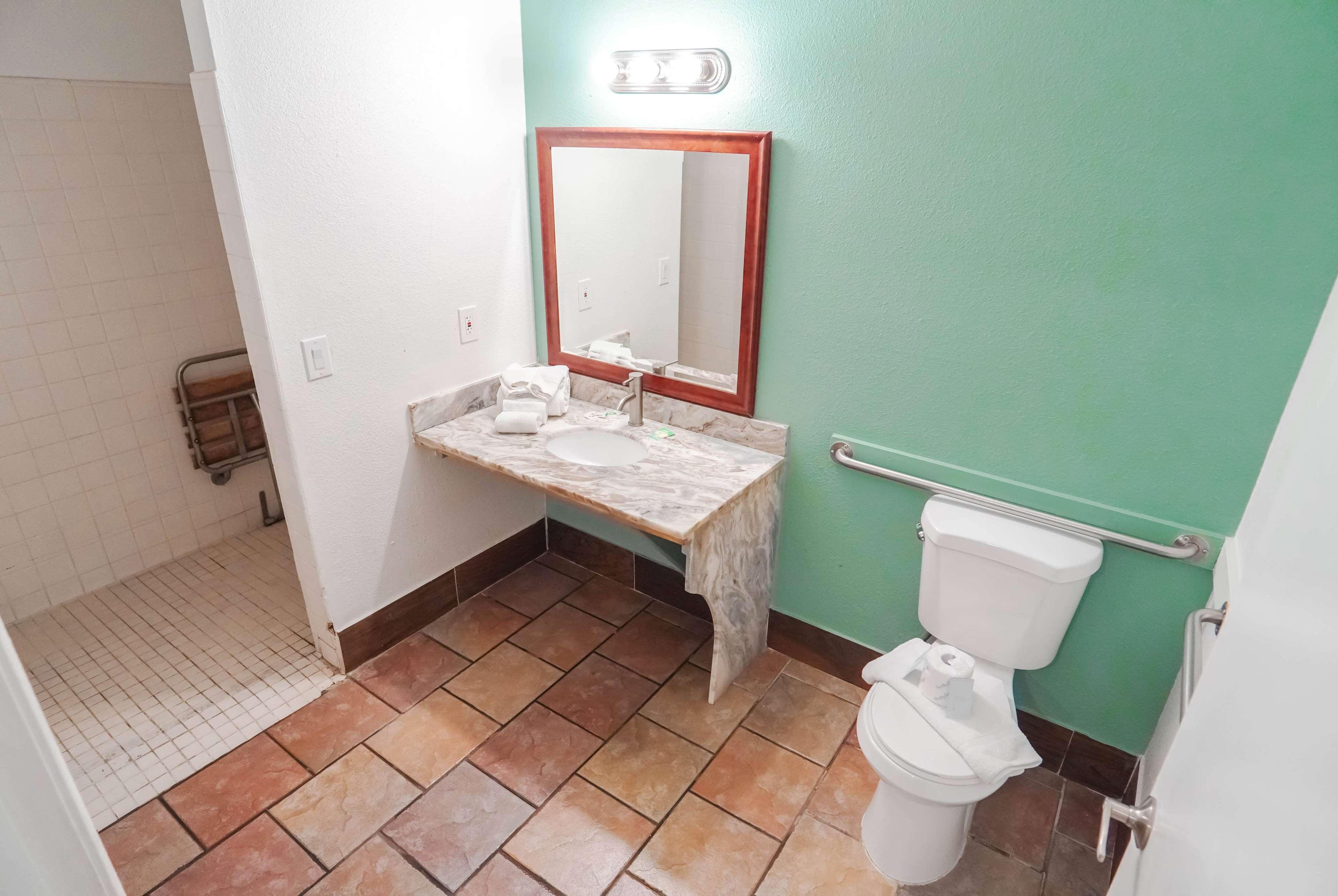 Beyond Stay Hotel - photo 24