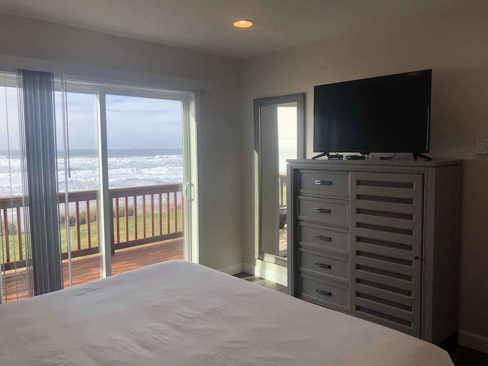 Sailor Jack's Oceanfront Inn - photo 62