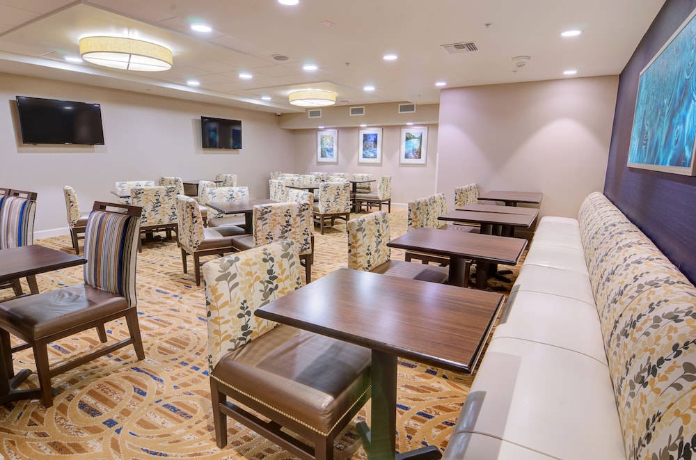 Holiday Inn Gainesville University Center by IHG - photo 33