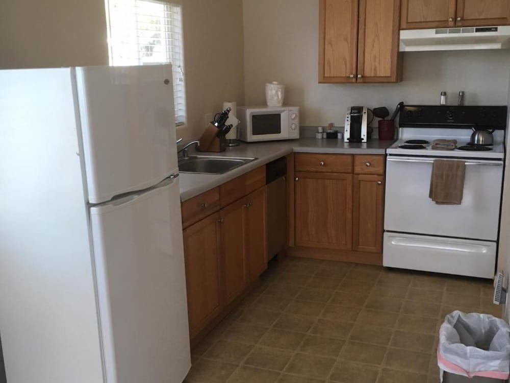 Clear Lake Cottages & Marina - photo 50