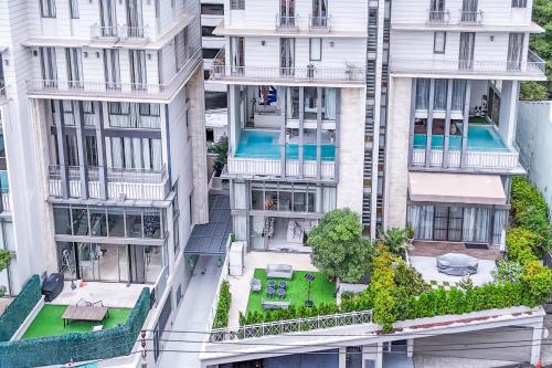 Sukhumvit Thonglor Luxury Pool Club Villa 5 Mins To Bts 素坤逸 通羅 豪華會所泳池別墅 5分鐘到達地鐵
