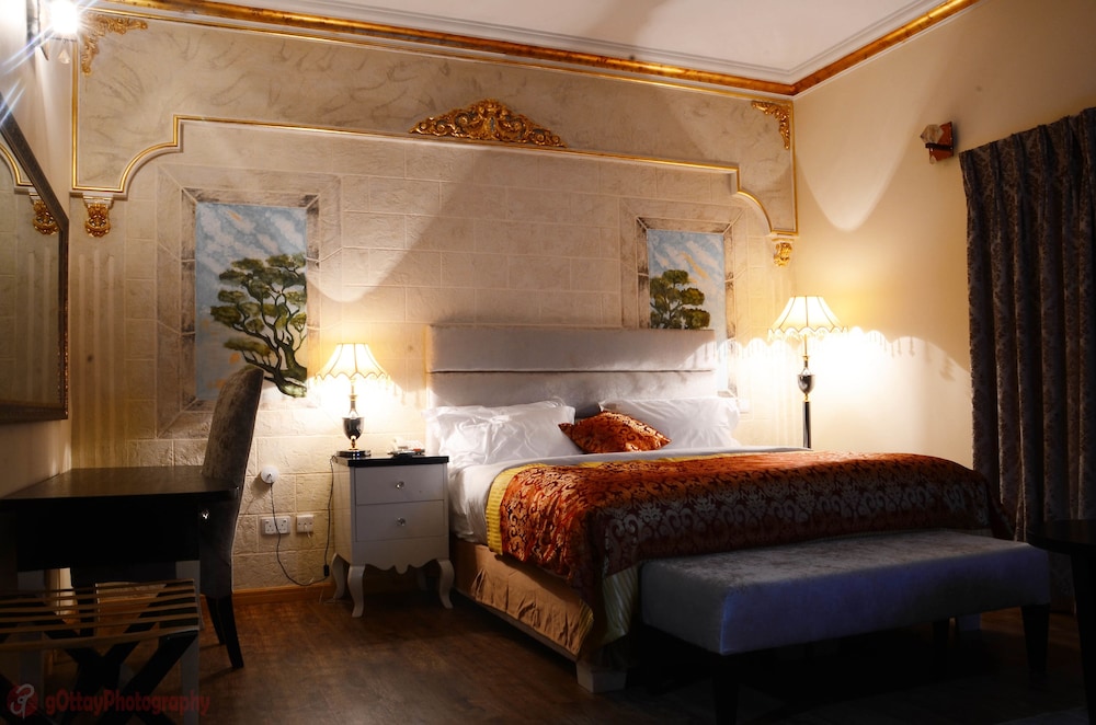 Sandralia Hotel Limited — 4-Star Luxury Hotel in Abuja, Nigeria