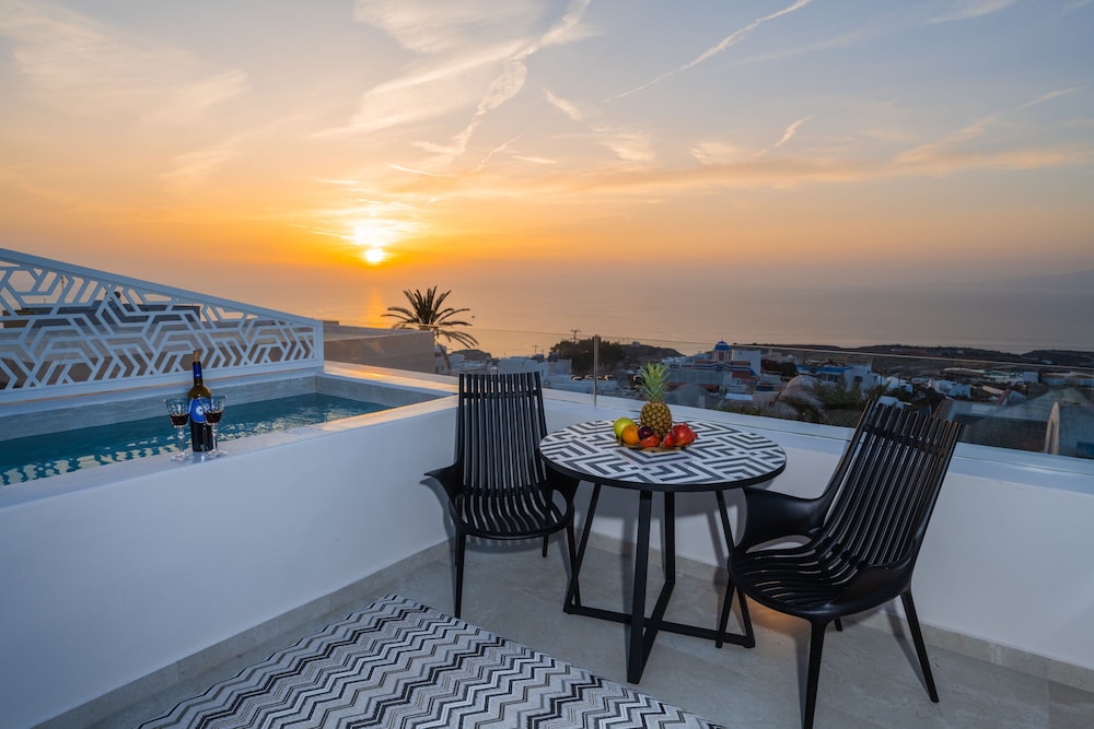 La Madeleine - carbon neutral hotel in Oia