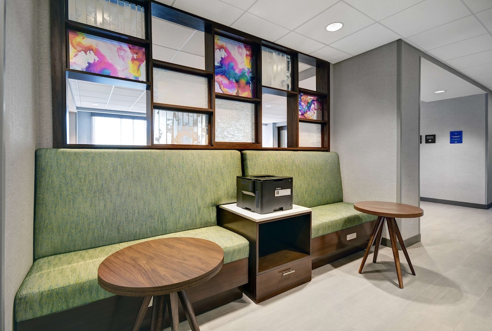 Hampton Inn Cave City KY - photo 40