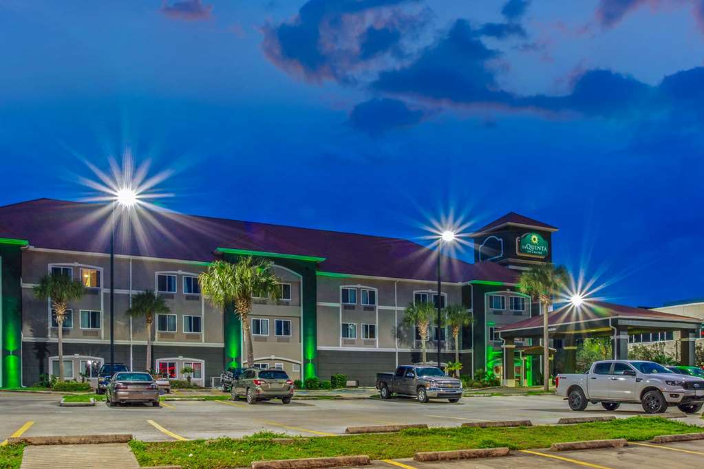 La Quinta Inn & Suites by Wyndham Biloxi - photo 6
