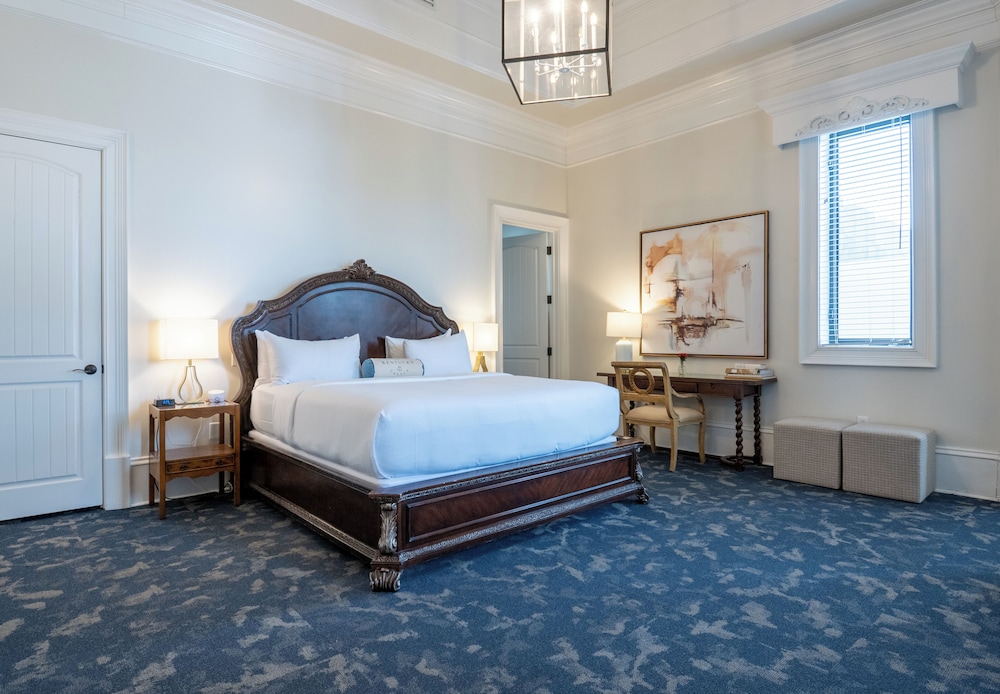 Kentucky Castle Hotel - featured photo