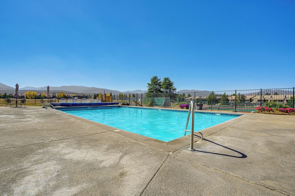 6 Mi to Winter Park Resort Fraser Condo with Pool - photo 31