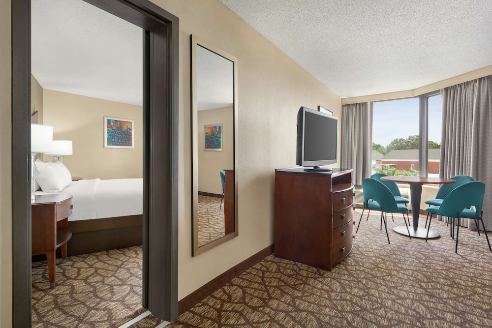 DoubleTree by Hilton Hotel Jackson - photo 17