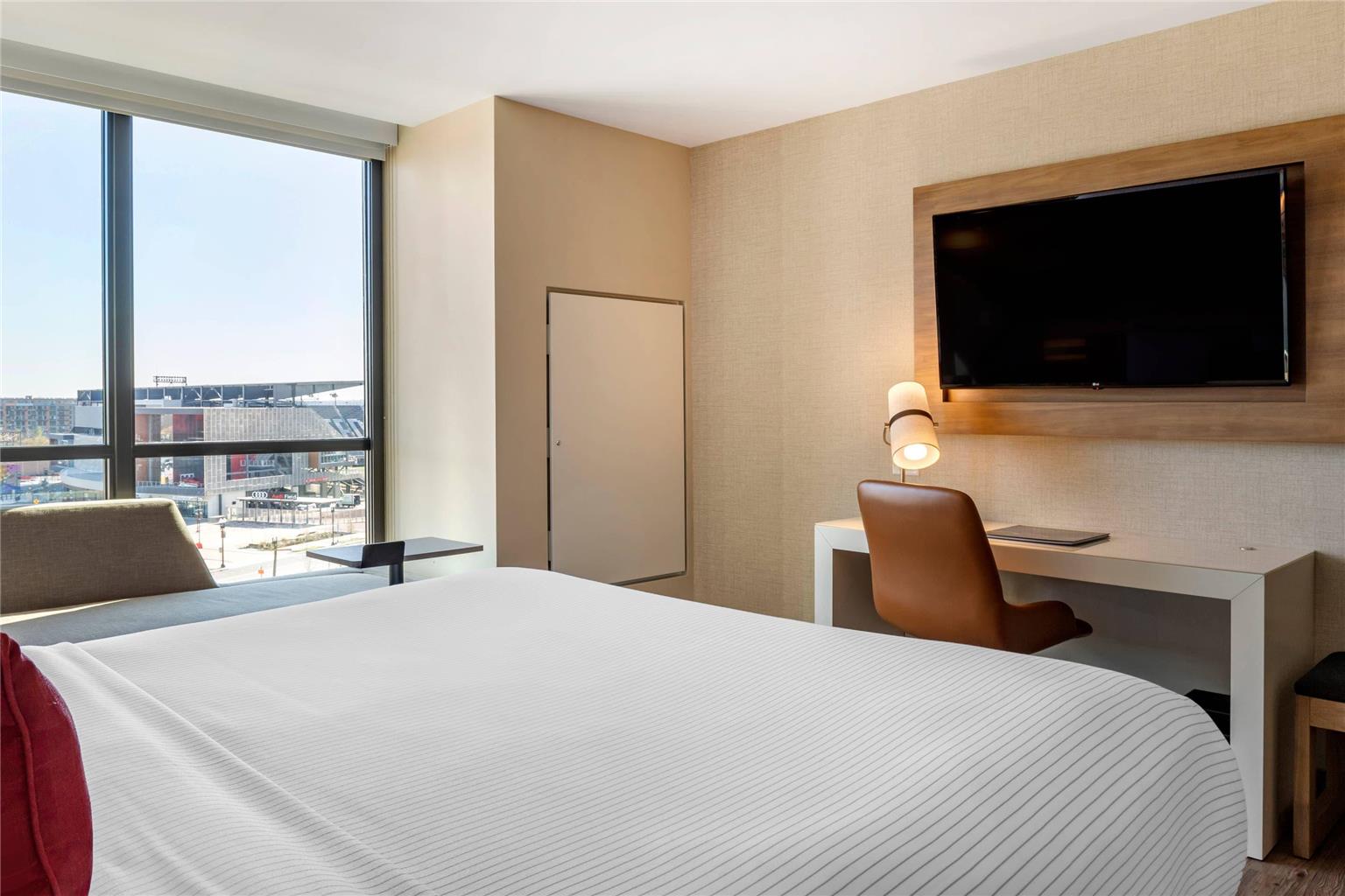 Cambria Hotel Washington D.C. Navy Yard Riverfront - photo 10