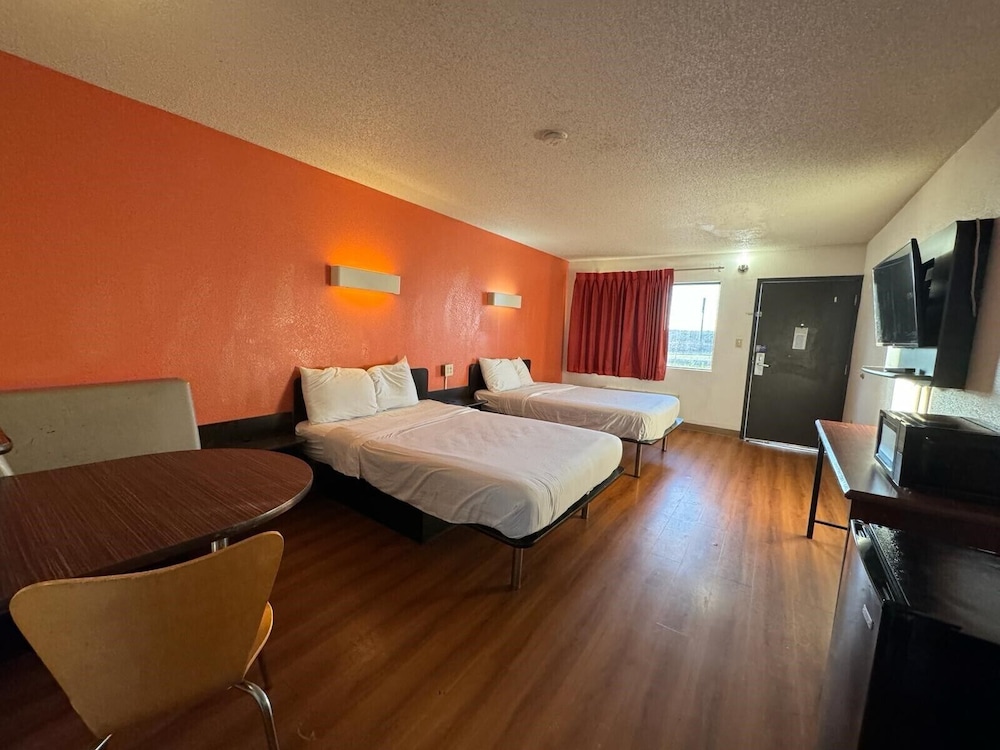 Super 8 by Wyndham Kannapolis - photo 7