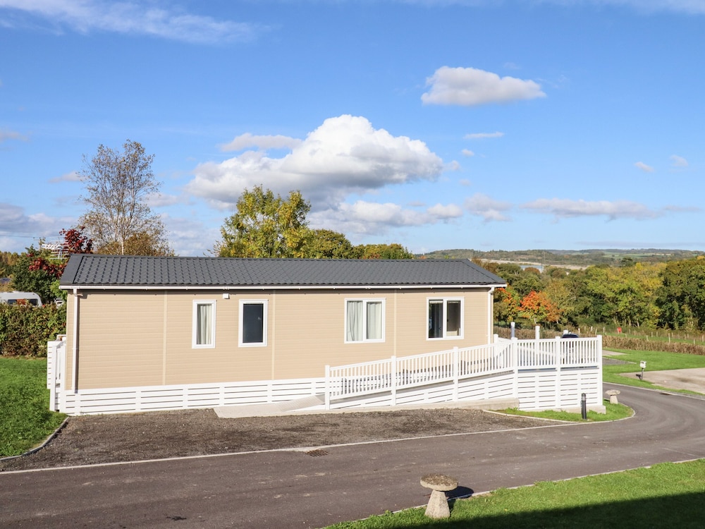 Chestnut Lodge — 4-Star Luxury Hotel in Newton Abbot, United Kingdom