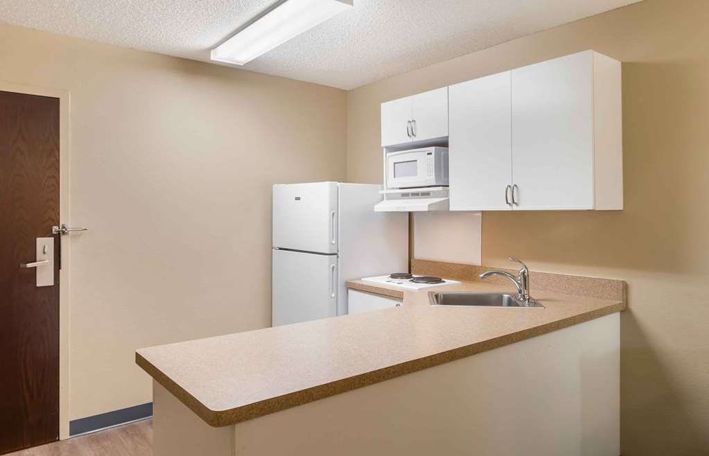 Extended Stay America Suites Tacoma Fife - photo 35