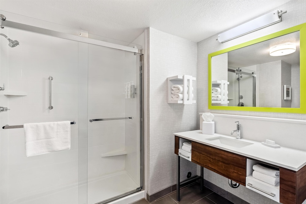Hampton Inn & Suites Lathrop - photo 38