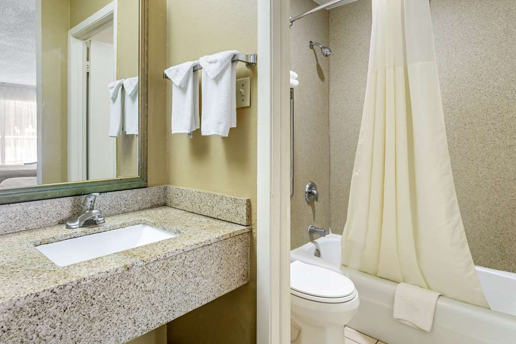 Quality Inn Alachua Gainesville Area - photo 16