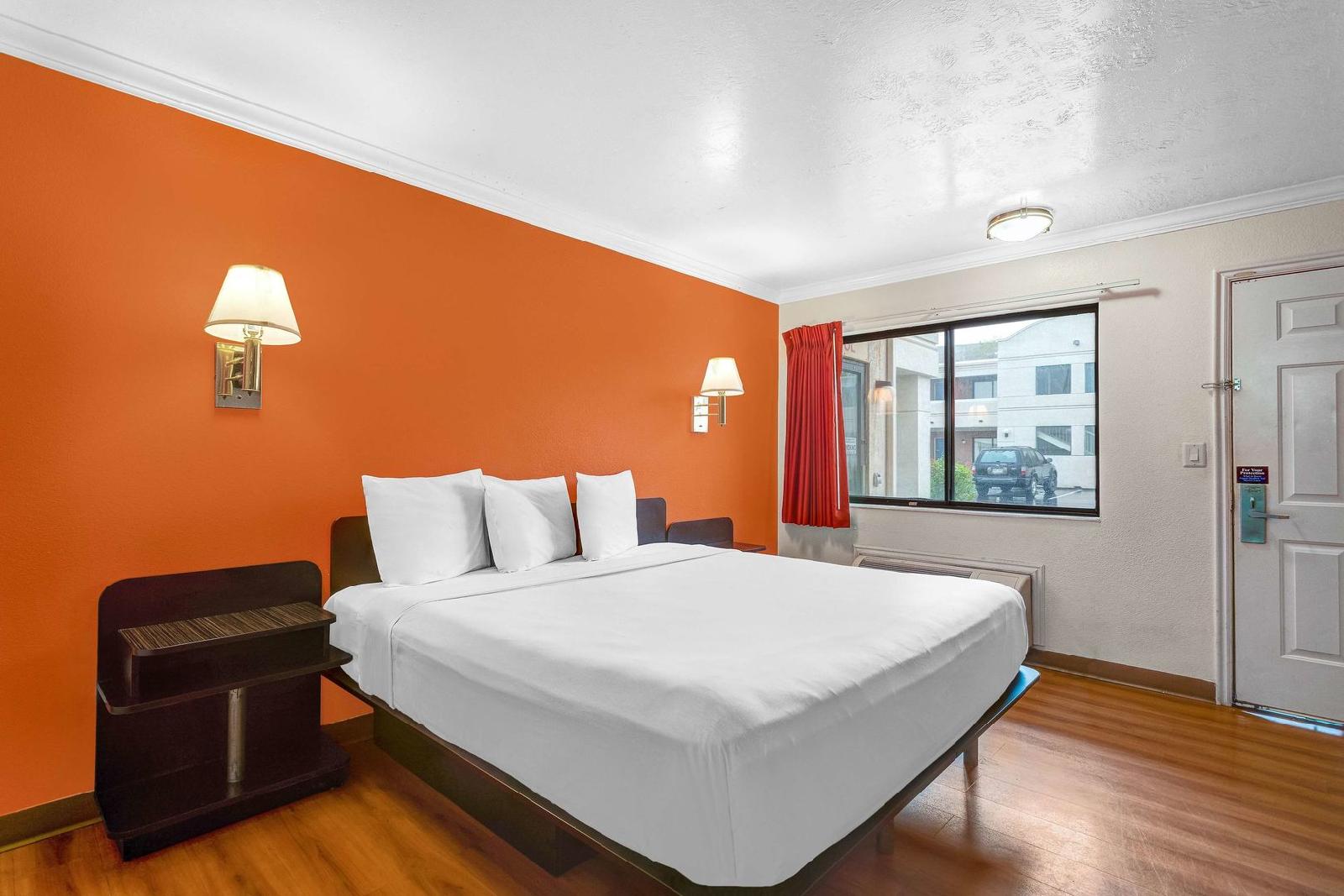 Motel 6 Salt Lake City Central - photo 11
