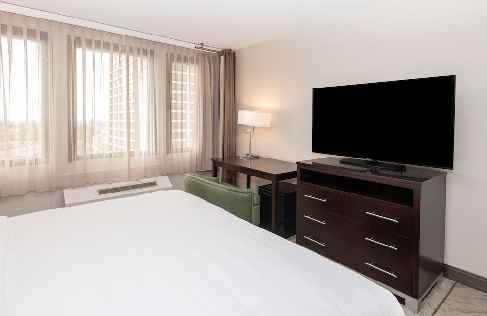 DoubleTree by Hilton Newark Penn Station - photo 29