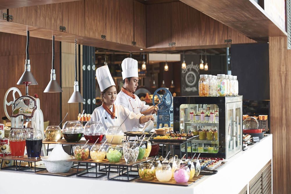 מזון ומשקאות