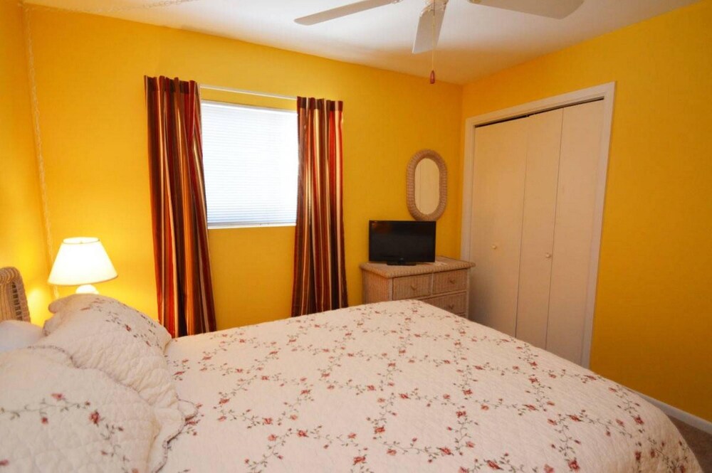 Gulf Tower by Bender Vacation Rentals - photo 19