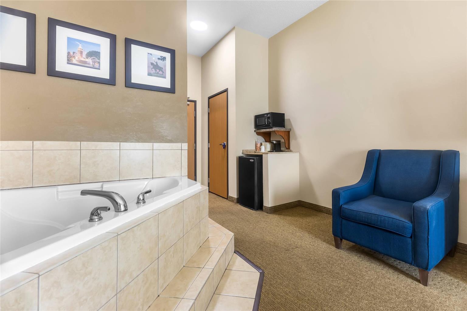 Comfort Inn & Suites Sikeston I 55 - photo 19