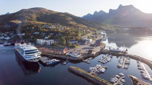 Ørnes Hotell - last minute hotel in Ornes