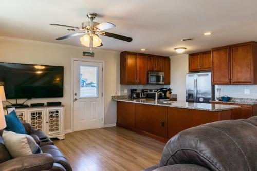 A Beach Music Paradise Too by Oak Island Accommodations - photo 39