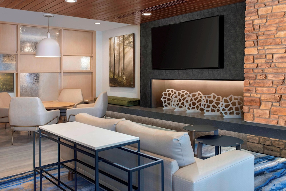 Fairfield Inn & Suites by Marriott Denver Tech Center North - photo 4