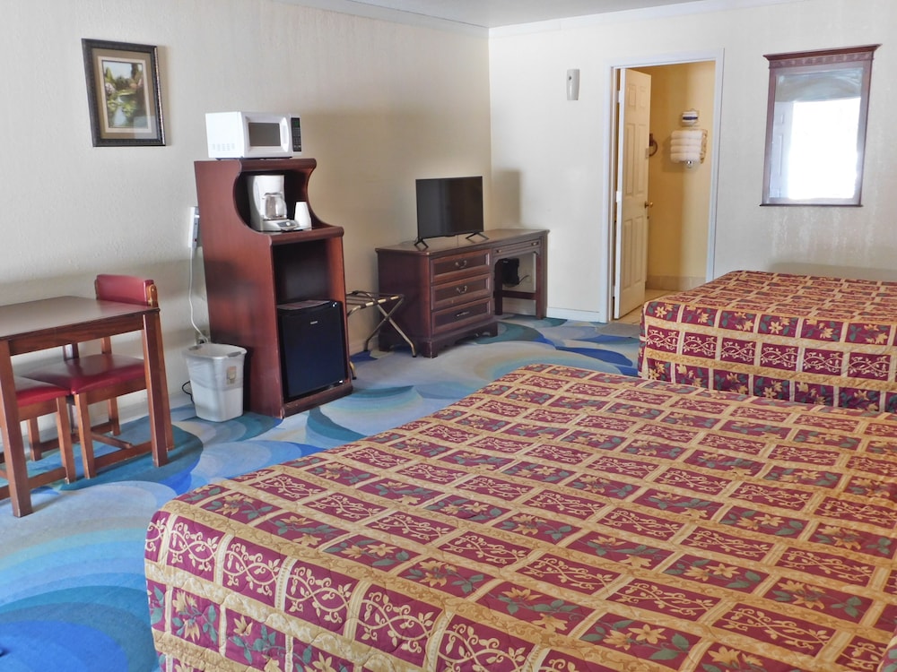 Little Shamrock Motel - photo 14