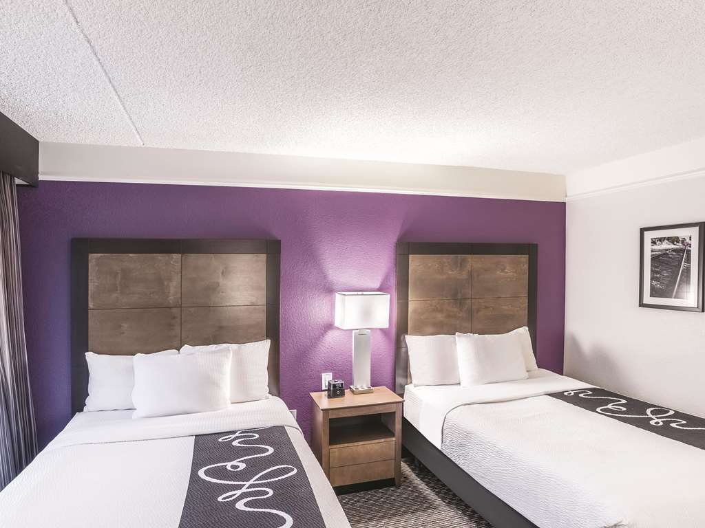 La Quinta Inn & Suites by Wyndham Flagstaff - photo 17