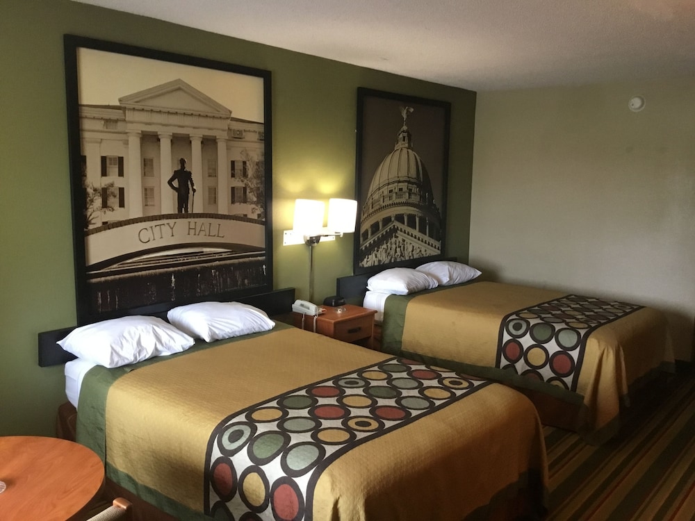 Super 8 by Wyndham Meridian - photo 7