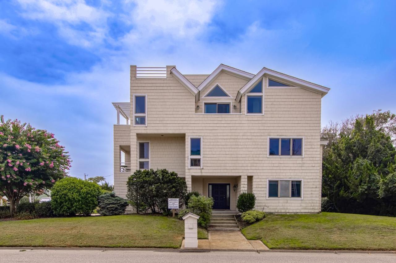 Ocean Sky in Virginia Beach, United States