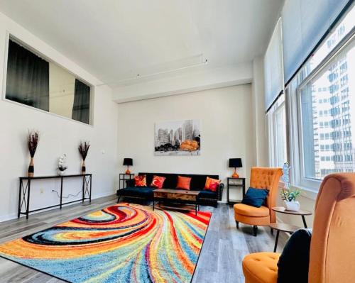 2 BR Contemporary Modern Loft — 4-Star Luxury Hotel in Indianapolis, United States