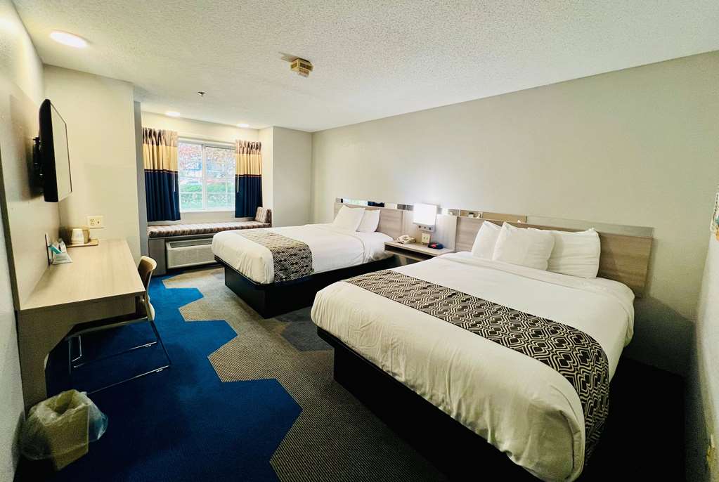 Microtel Inn by Wyndham Georgetown - photo 8