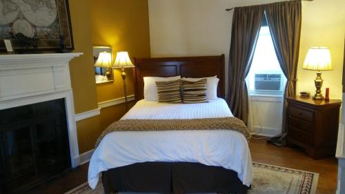 Old Brick Inn - photo 20