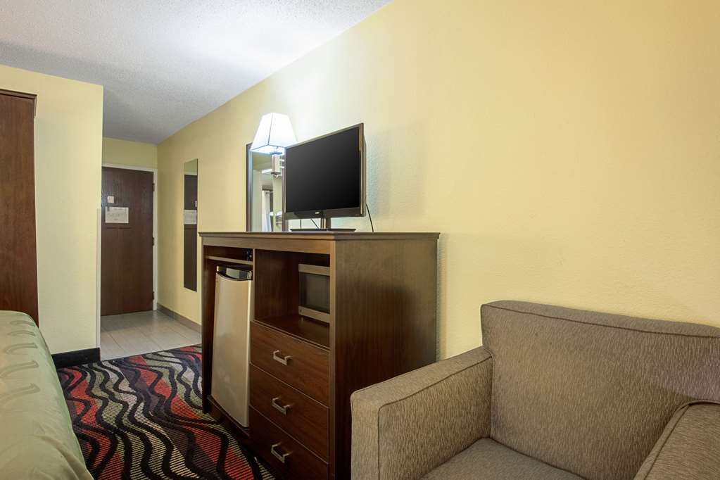 Quality Inn Holly Springs South - photo 14
