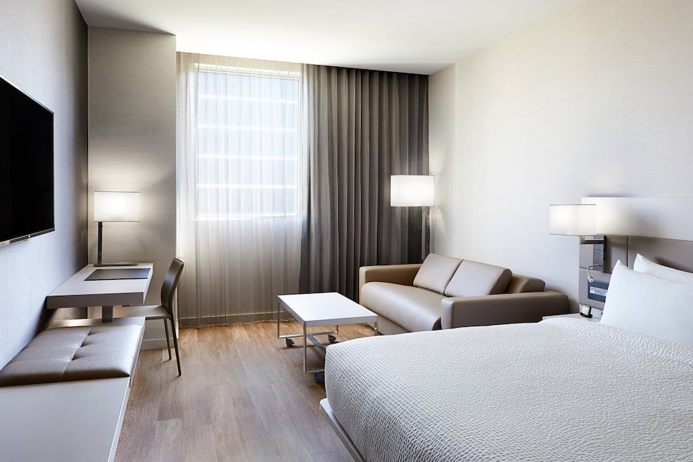 AC Hotel by Marriott Miami Aventura - photo 21