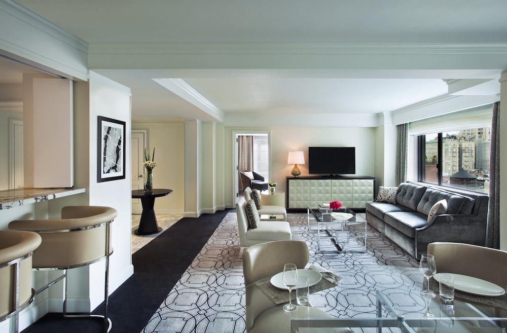 Loews Regency New York Hotel - photo 23