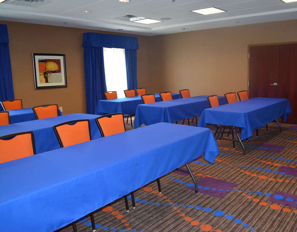 Hampton Inn Foley - photo 90