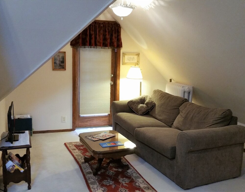 Franklin Street Inn LLC - photo 23