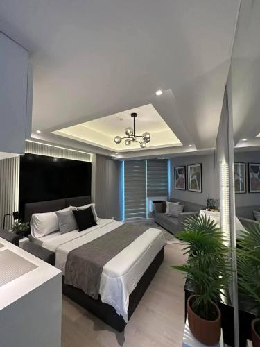 Stylish Stay at Azure North near Malls and Tourist Destinations awarded as 2026 winner of traveller award in San Fernando, Philippines