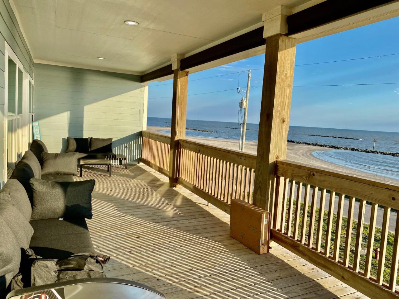 OceanFront home near HollyBeach — 4-Star Luxury Hotel in Cameron, United States