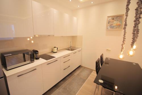 Shartava Deluxe Apartment