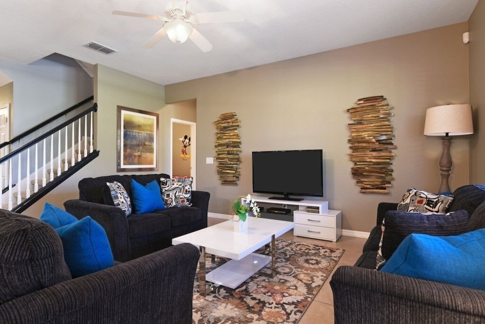 Wonderful 7 bed Solterra Resort W Pool & Spa 7 Bedroom Home by RedAwning Davenport - photo 15