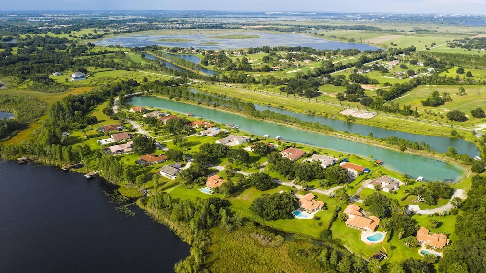 Swiss 101 Lake Olsen in Clermont, United States