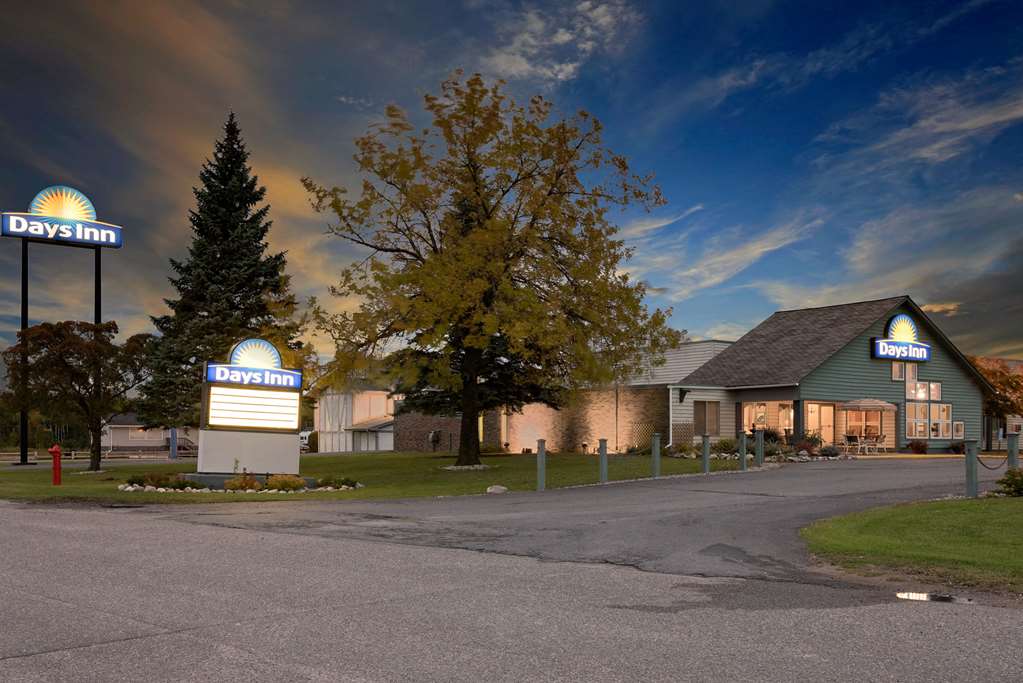 Days Inn by Wyndham International Falls - photo 3