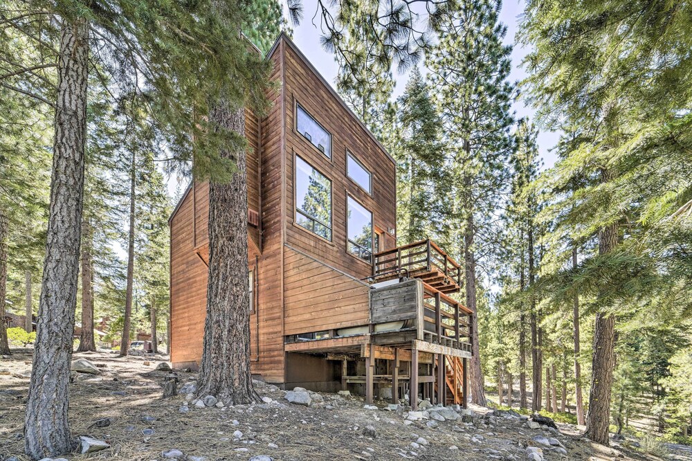 Hot Tub & Ski Shuttle: Northstar Resort House - photo 12
