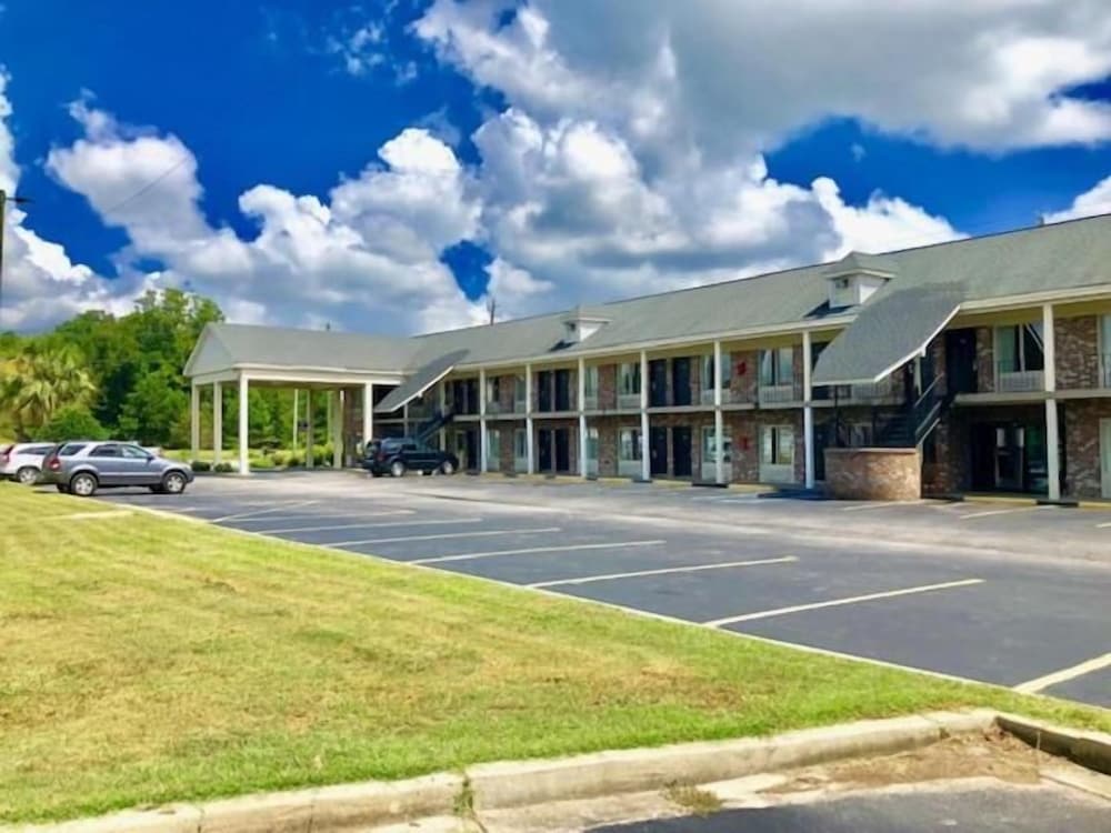 Days Inn by Wyndham Manning - photo 21