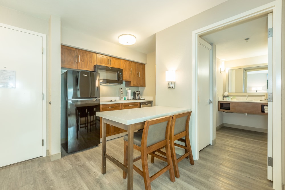Holiday Inn Hotel & Suites Peachtree City by IHG - photo 14