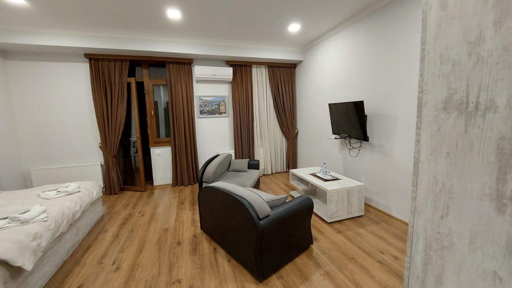 Spacious 2 bedroom apartment