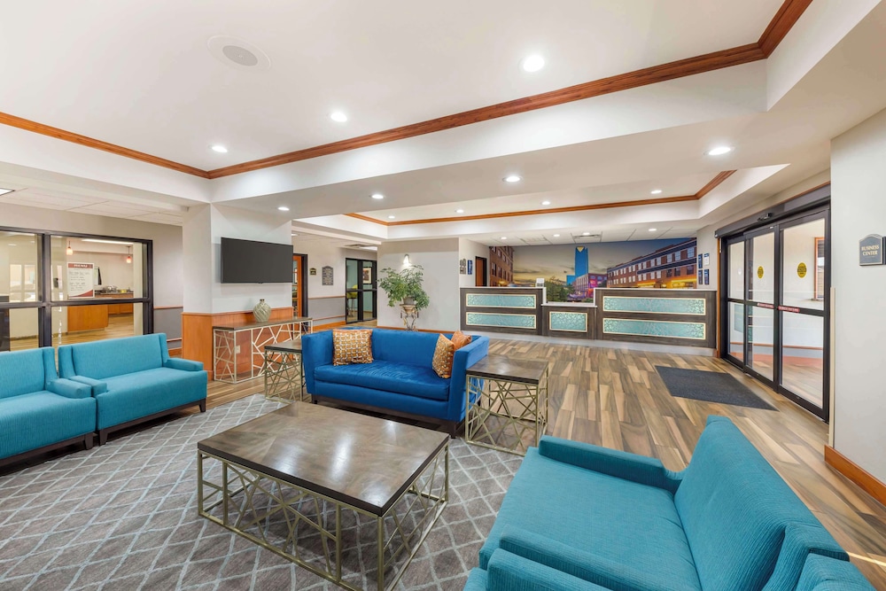 Best Western Plus Midwest City Inn & Suites - photo 2